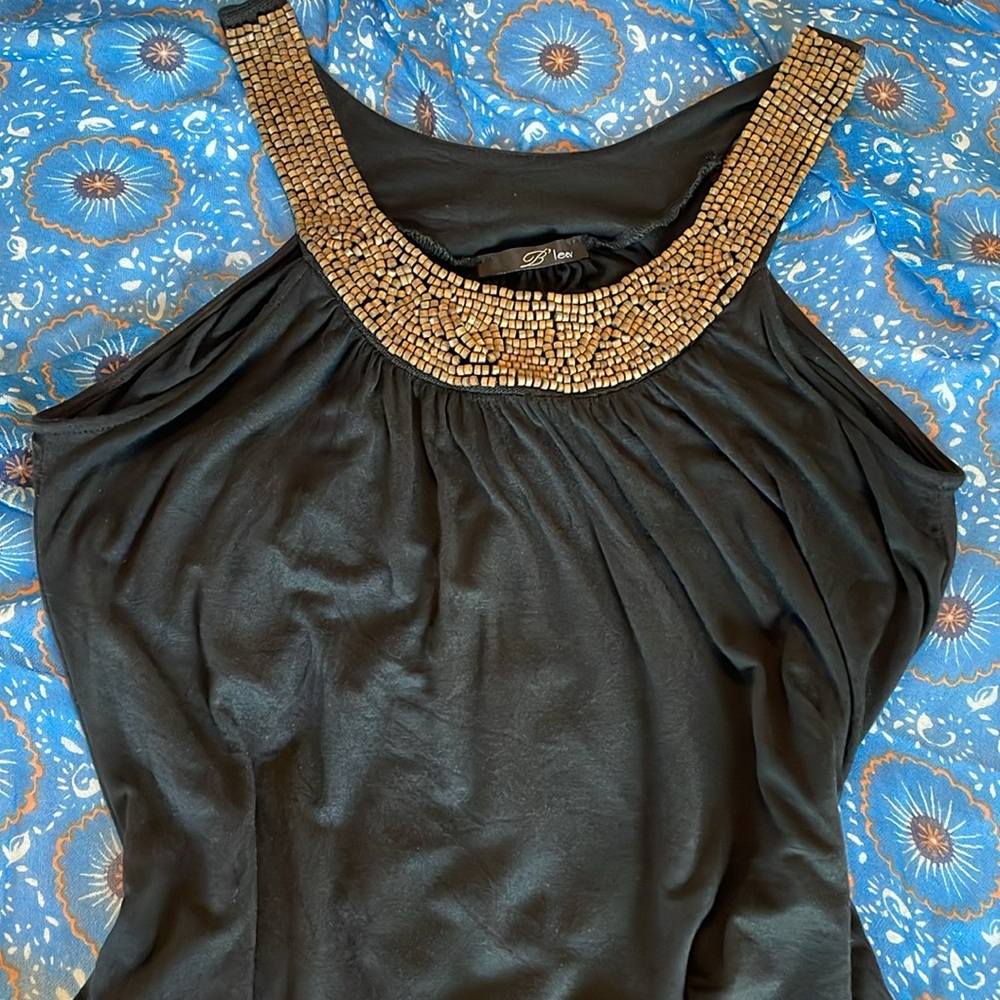 EUC B’ Leev Brown Wooden Beads on a Soft Black Tank Top